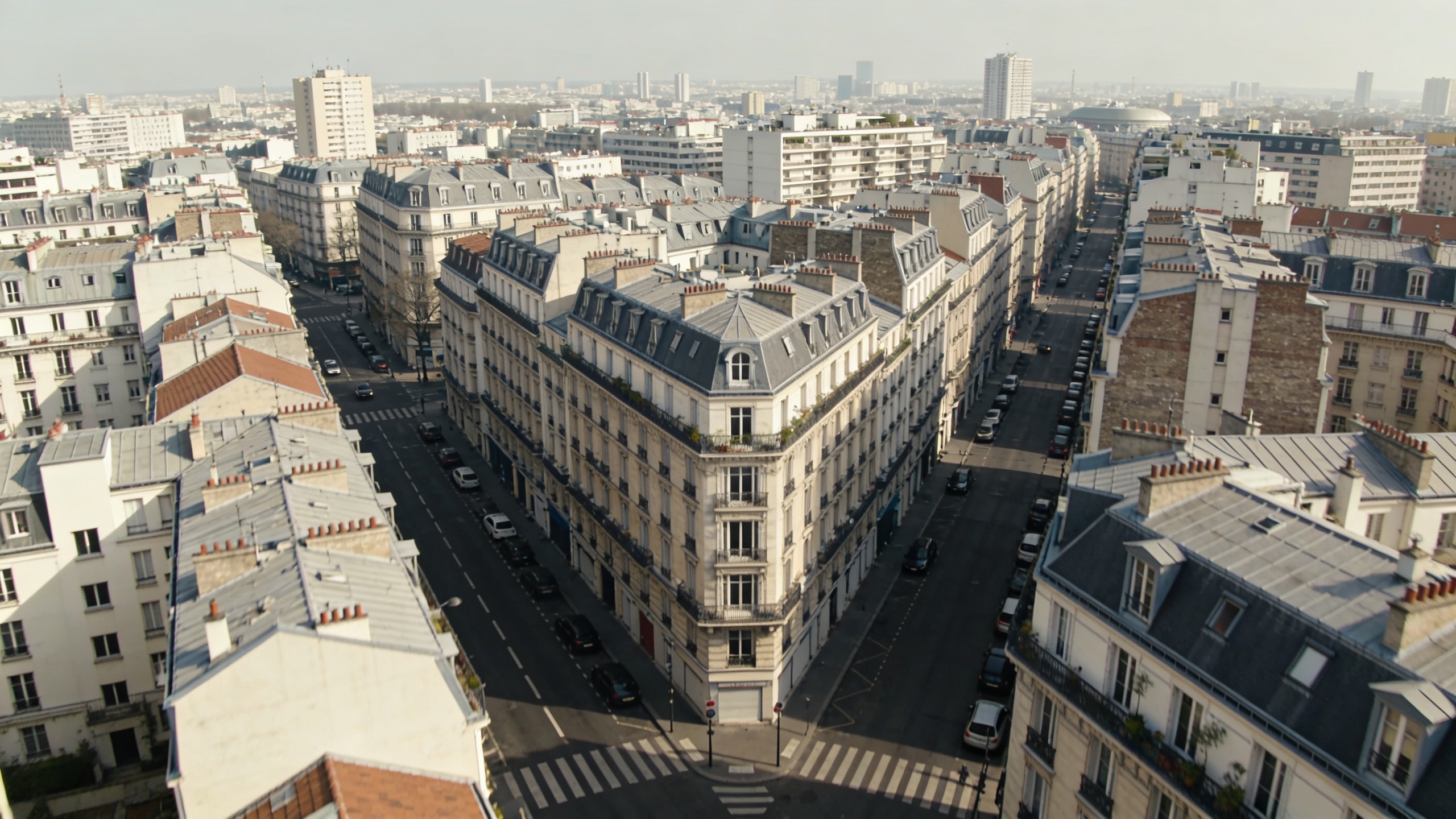 Vue aerienne de Montrouge avec rues et immeubles