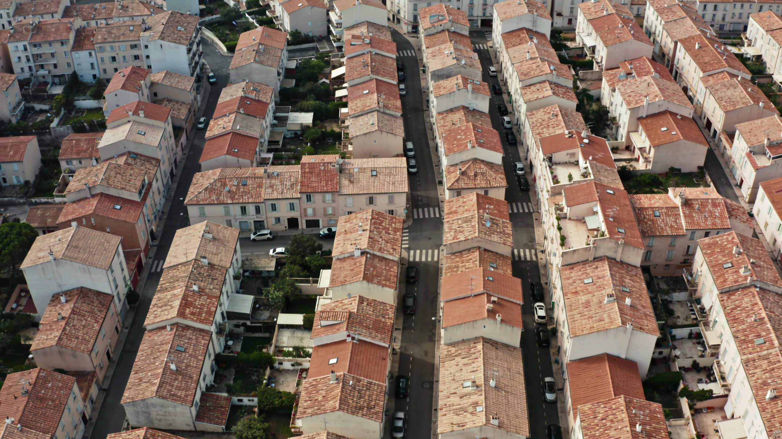 Vue aerienne d un quartier dense du Cannet